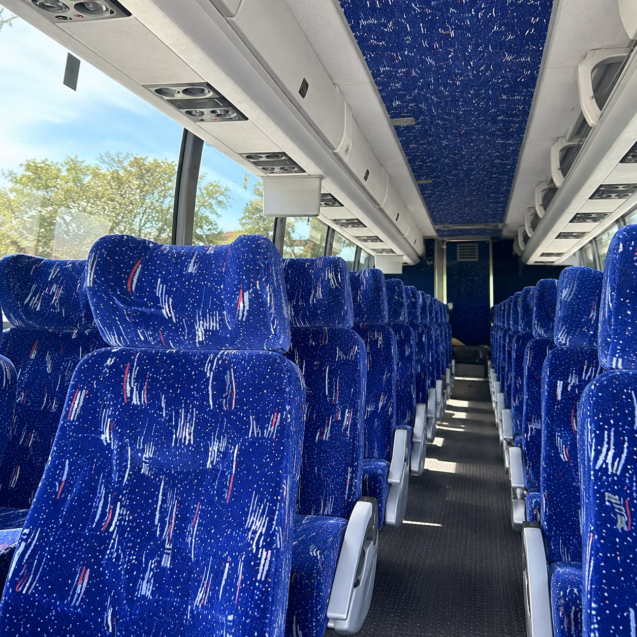 book a bus for your next airport transfer 5