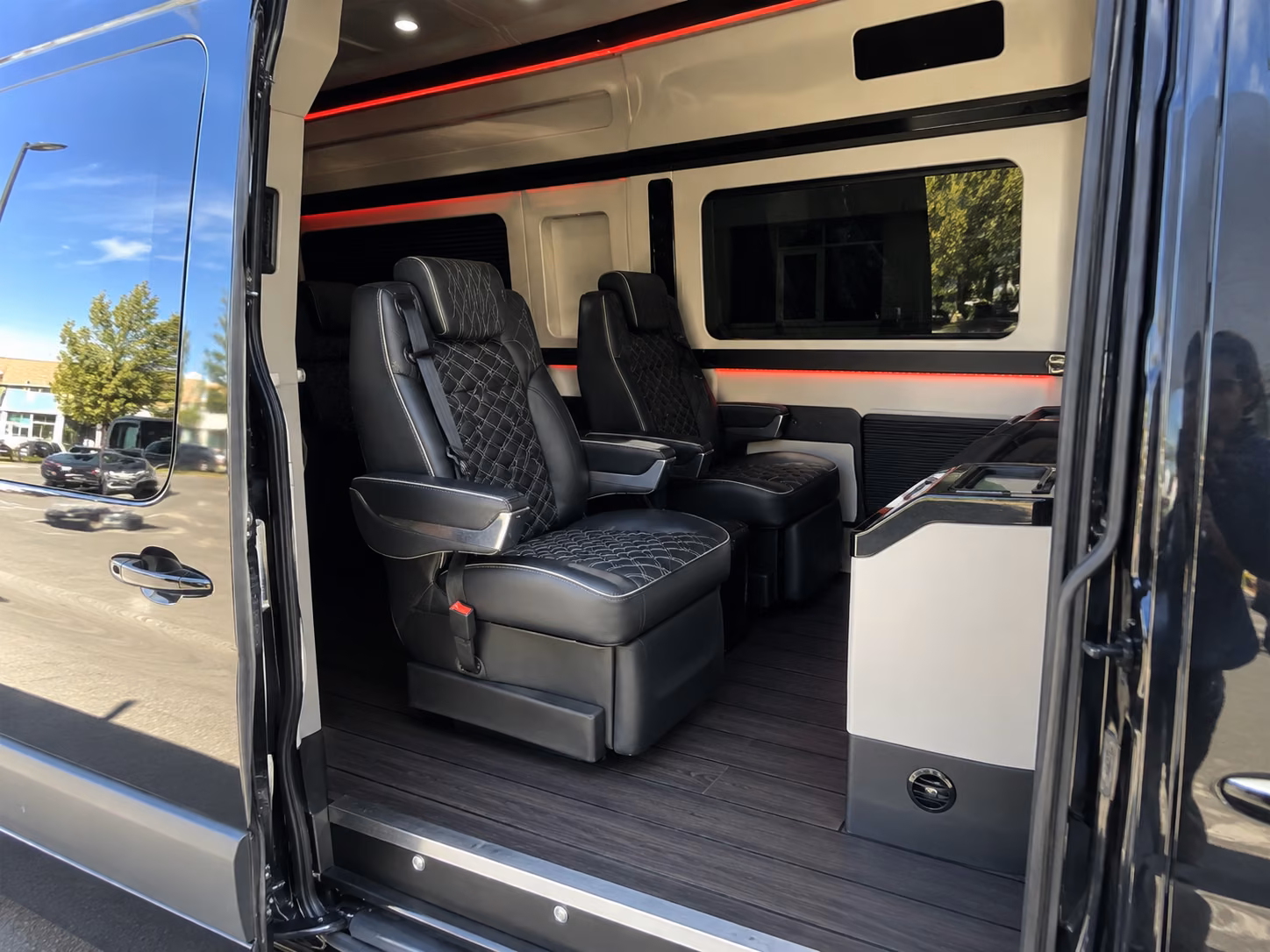 book a bus for your next wine tour 4
