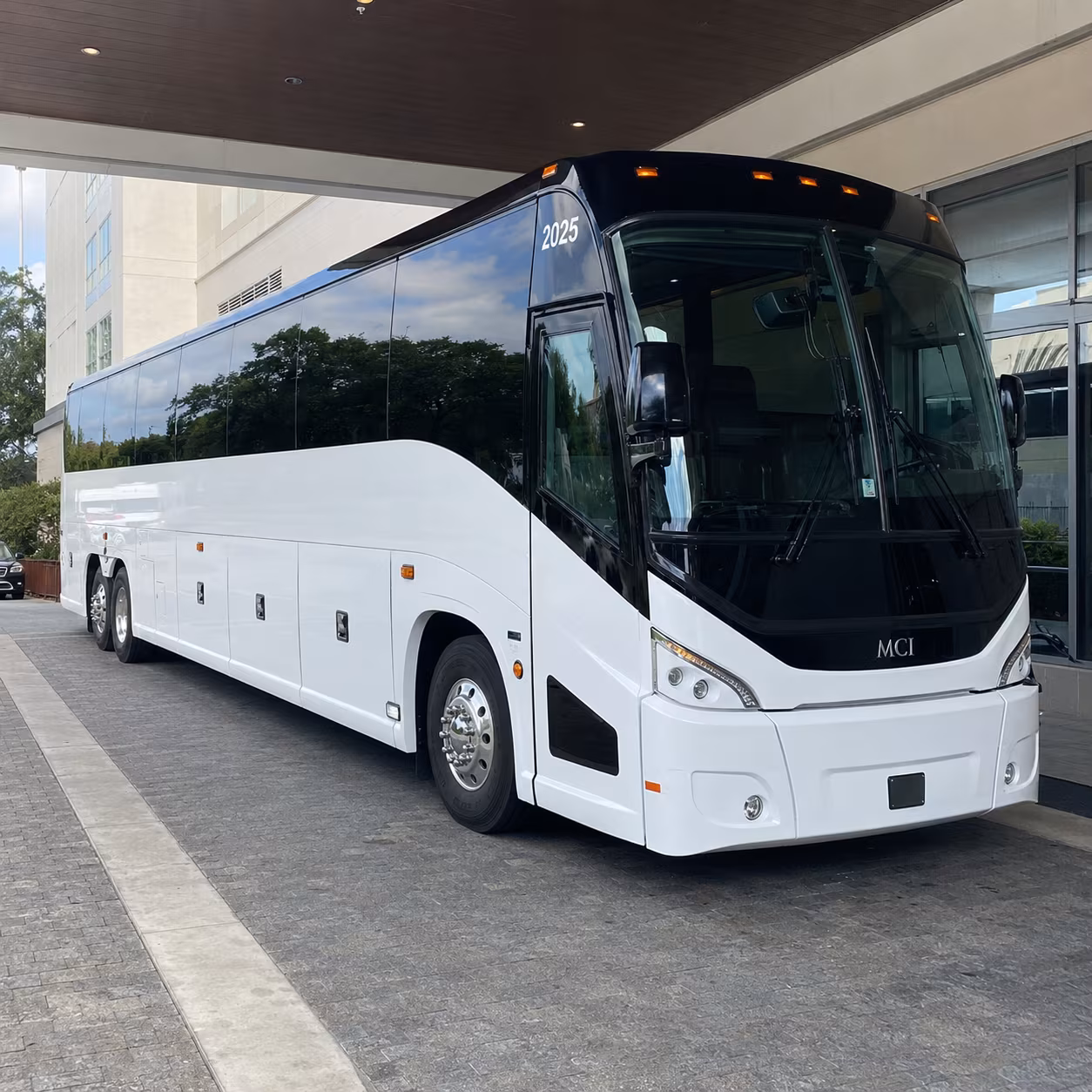 santa rosa 54 passenger charter bus