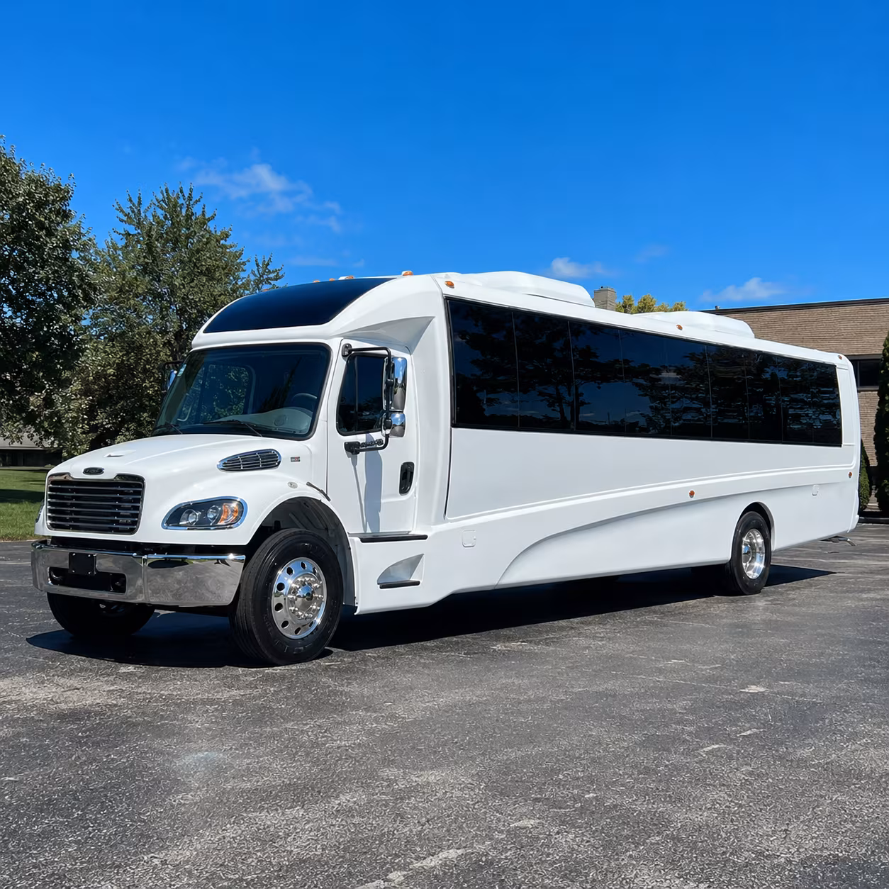 shuttle buses between santa rosa hotels and convention venues